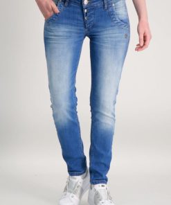 Zonawear.shop2f0aa98096 1