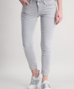 Zonawear.shop8417872b0e 1