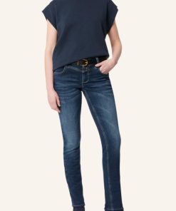 Zonawear.shop84962010f1 2